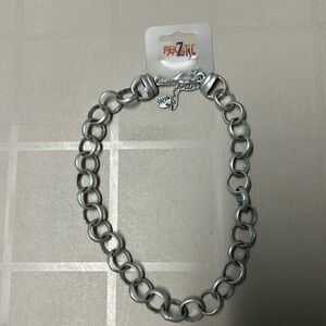 New MexZotic Matte Silver tone Hammered Link Necklace